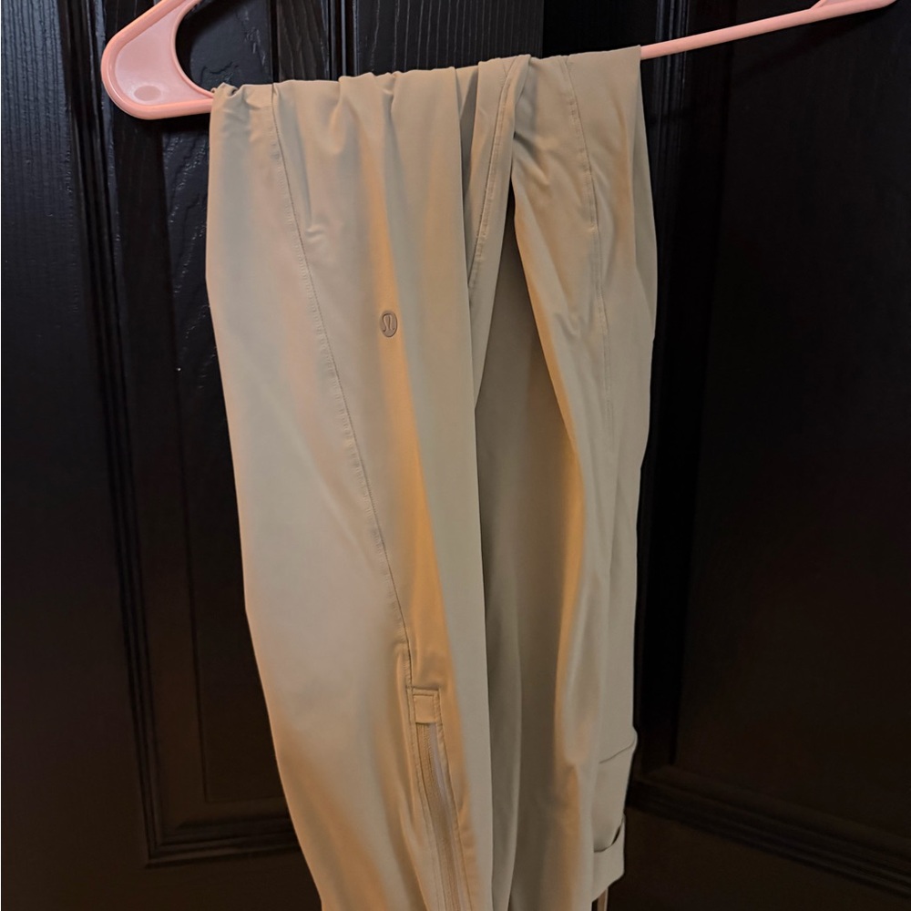 Men's lululemon joggers 
Worn 2x
